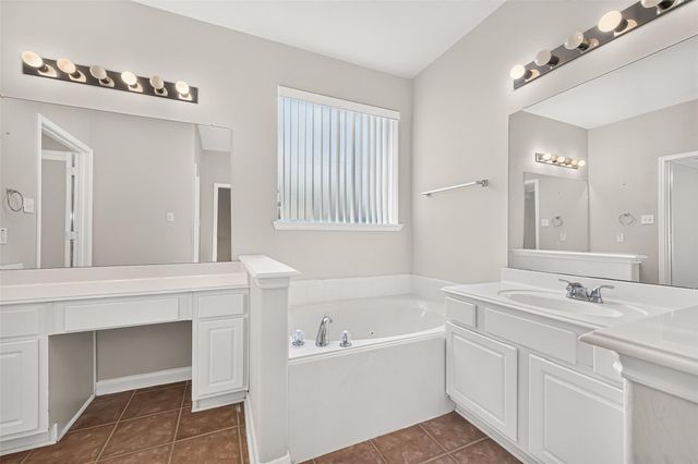 2022 Grand Willow Lane, Richmond, TX 77469