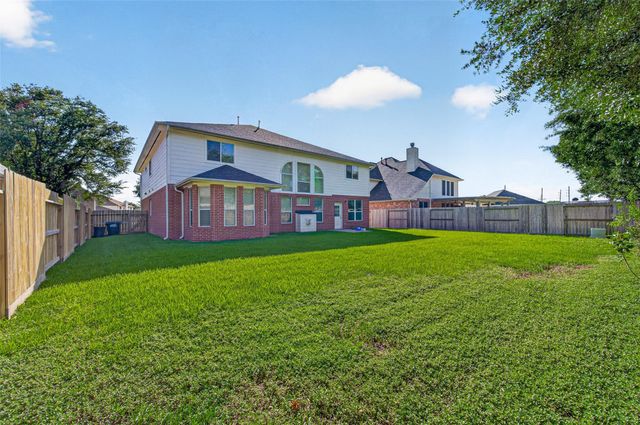 2022 Grand Willow Lane, Richmond, TX 77469