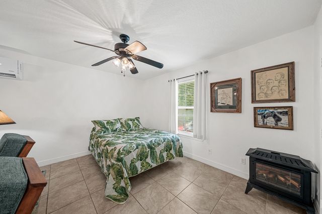 12707 28th Street, Santa Fe, TX 77510