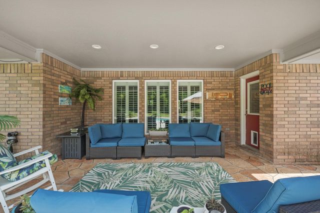 12707 28th Street, Santa Fe, TX 77510