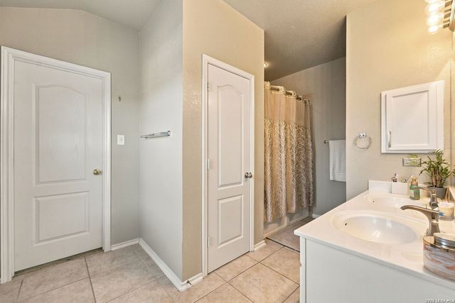 12427 Jacobs Pond, San Antonio, TX 78253