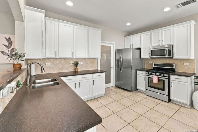 12427 Jacobs Pond, San Antonio, TX 78253