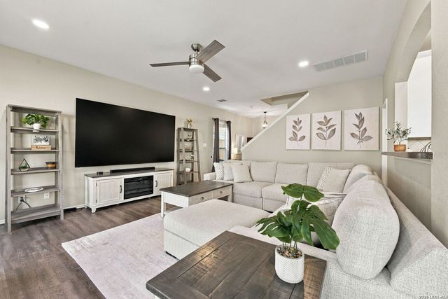 12427 Jacobs Pond, San Antonio, TX 78253