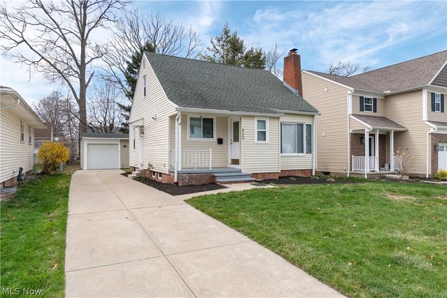 400 Elmwood Road, Bay Village, OH 44140