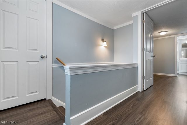 400 Elmwood Road, Bay Village, OH 44140