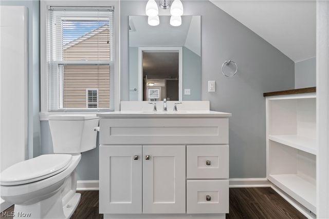 400 Elmwood Road, Bay Village, OH 44140