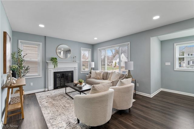 400 Elmwood Road, Bay Village, OH 44140