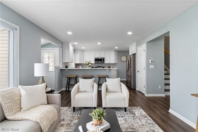 400 Elmwood Road, Bay Village, OH 44140