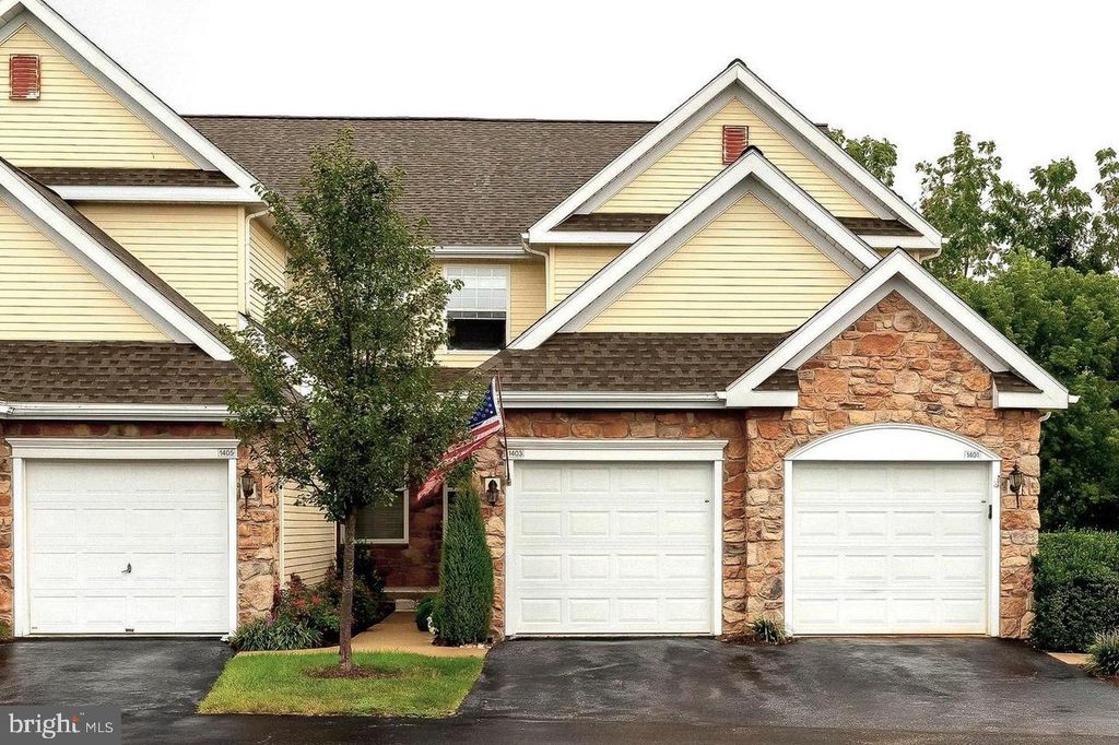 1403 LEXINGTON WAY, Morgantown, PA 19543