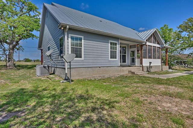 350 Owl Creek Road, Giddings, TX 78942