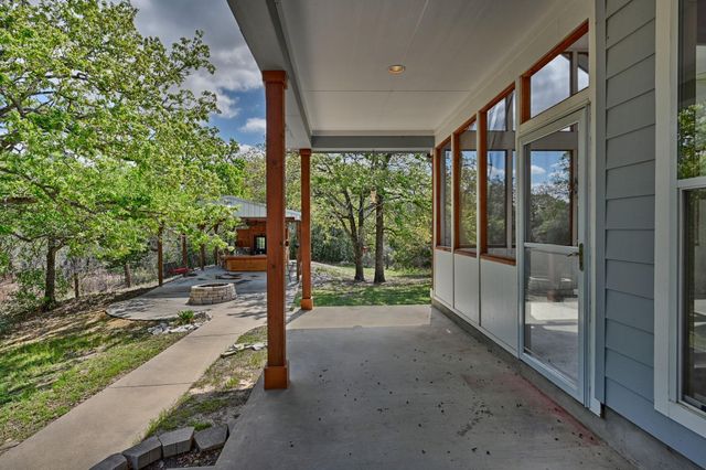 350 Owl Creek Road, Giddings, TX 78942