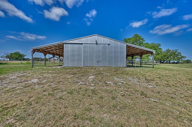 350 Owl Creek Road, Giddings, TX 78942