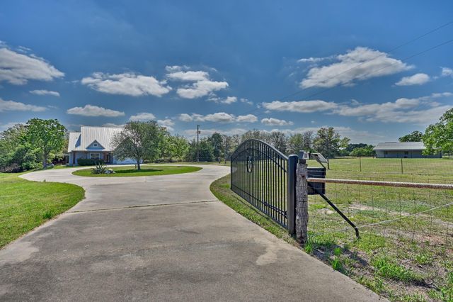 350 Owl Creek Road, Giddings, TX 78942