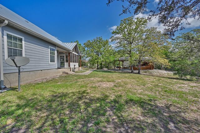 350 Owl Creek Road, Giddings, TX 78942