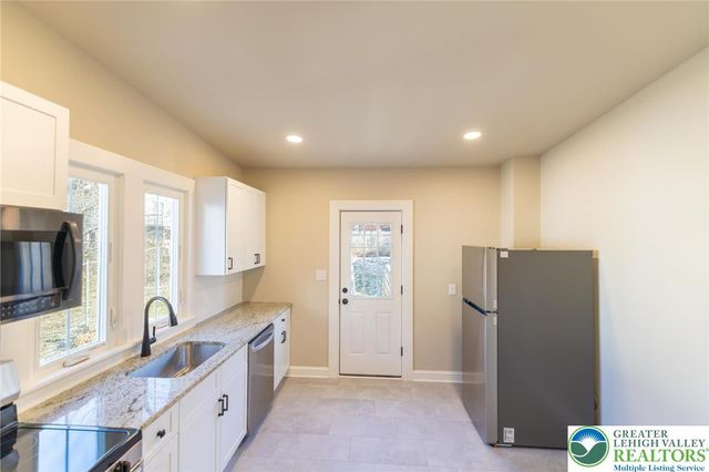 708 Main Street 2, Bethlehem City, PA 18018