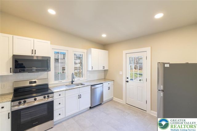 708 Main Street 2, Bethlehem City, PA 18018