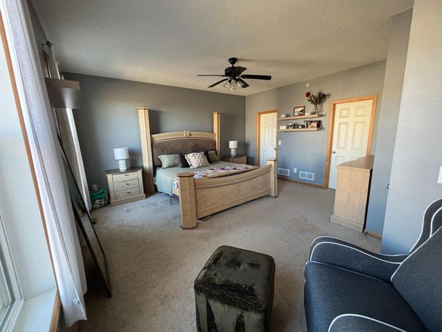 16592 72nd Court NE, Elk River, MN 55330