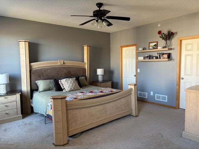 16592 72nd Court NE, Elk River, MN 55330