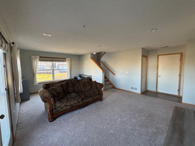 16592 72nd Court NE, Elk River, MN 55330