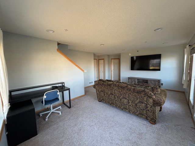 16592 72nd Court NE, Elk River, MN 55330