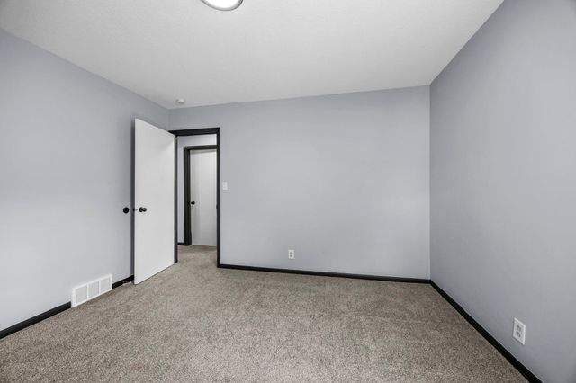 254 Arion Street E, West Saint Paul, MN 55118