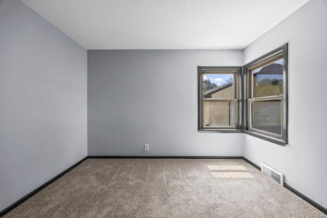 254 Arion Street E, West Saint Paul, MN 55118