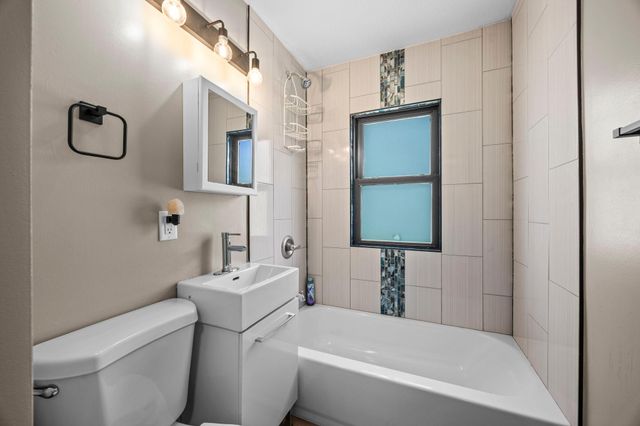 254 Arion Street E, West Saint Paul, MN 55118