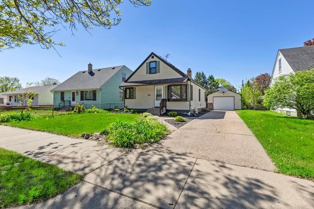 254 Arion Street E, West Saint Paul, MN 55118