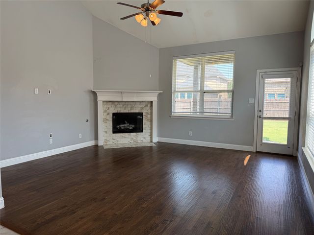 2417 Kingsgate Drive, Little Elm, TX 75068