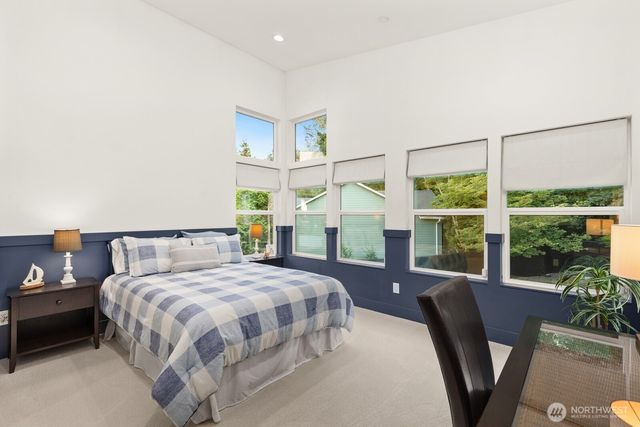 2533 NE 178th Street, Lake Forest Park, WA 98155