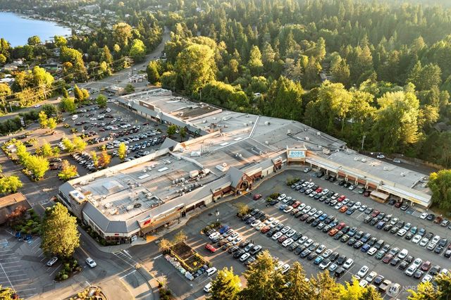 2533 NE 178th Street, Lake Forest Park, WA 98155