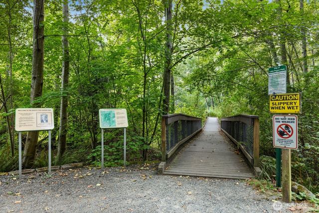 2533 NE 178th Street, Lake Forest Park, WA 98155