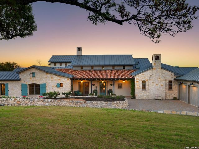77 Last Trl, Fredericksburg, TX 78624