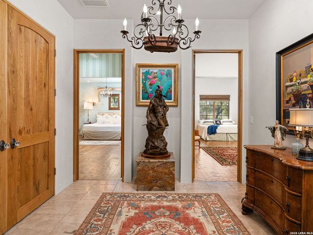 77 Last Trl, Fredericksburg, TX 78624