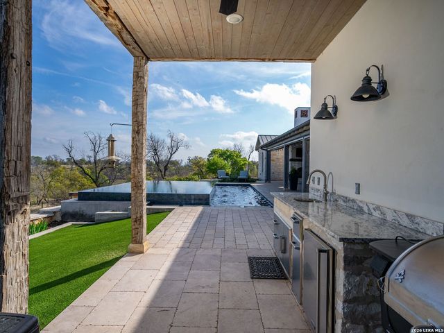 77 Last Trl, Fredericksburg, TX 78624