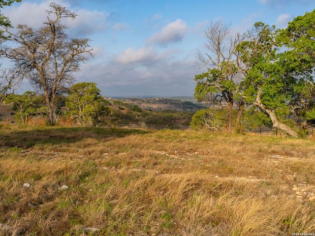 77 Last Trl, Fredericksburg, TX 78624