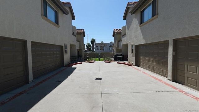 2050 Garnet Ave, San Diego, CA 92109