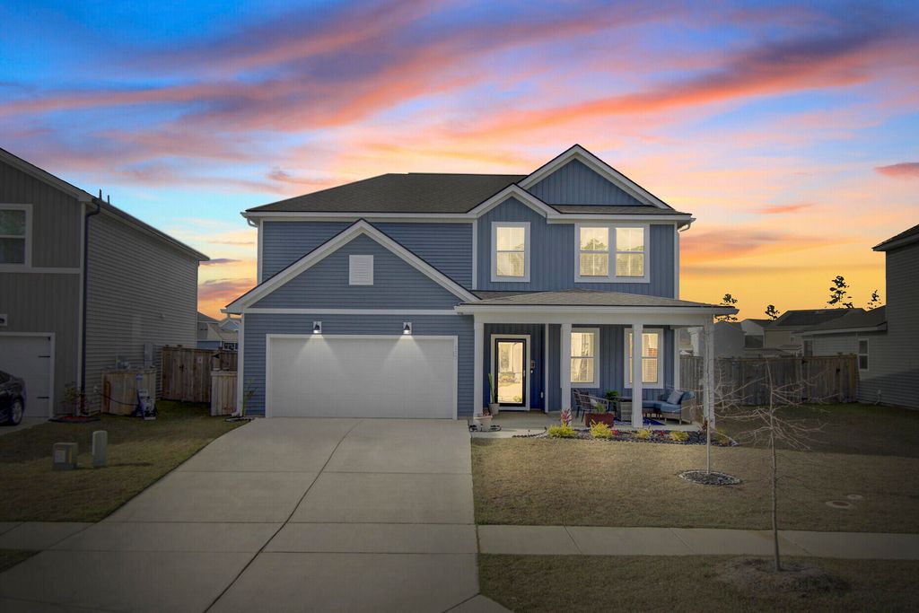 Image 1 of property listing at 273 Shadybrook Drive, Summerville, SC 29486