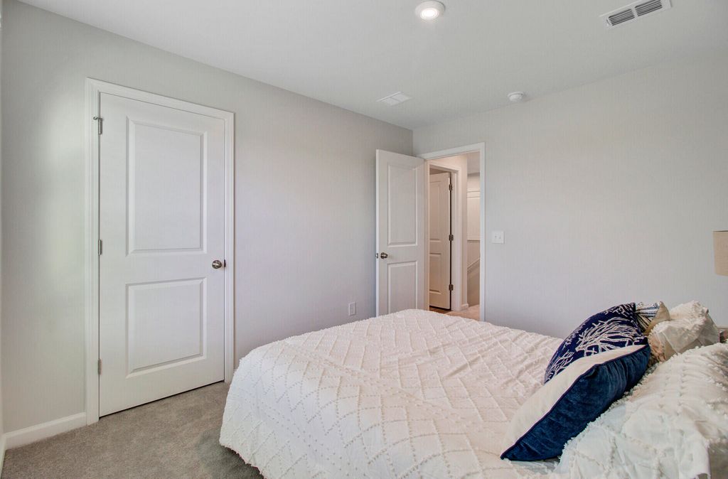 Image 42 of property listing at 273 Shadybrook Drive, Summerville, SC 29486