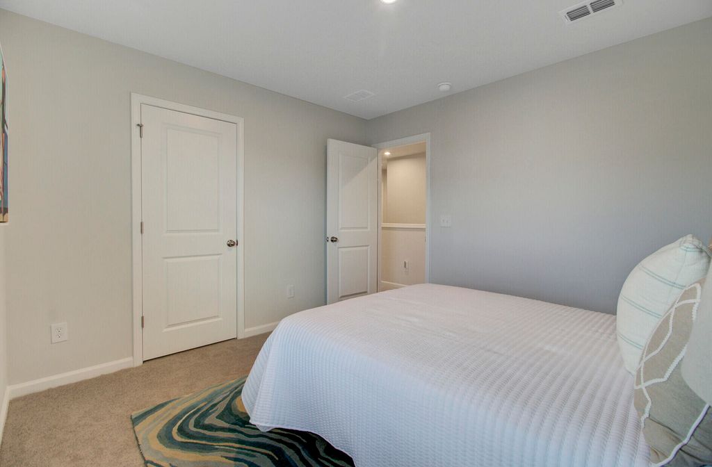 Image 48 of property listing at 273 Shadybrook Drive, Summerville, SC 29486