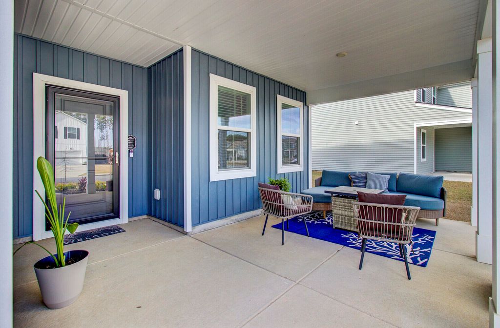 Image 6 of property listing at 273 Shadybrook Drive, Summerville, SC 29486