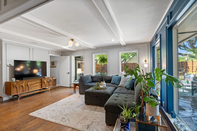 9683 Whitehurst Drive, Dallas, TX 75243