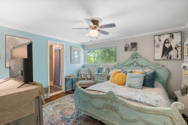 9683 Whitehurst Drive, Dallas, TX 75243