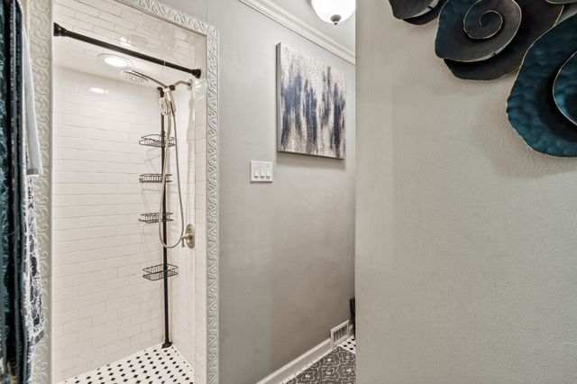 9683 Whitehurst Drive, Dallas, TX 75243