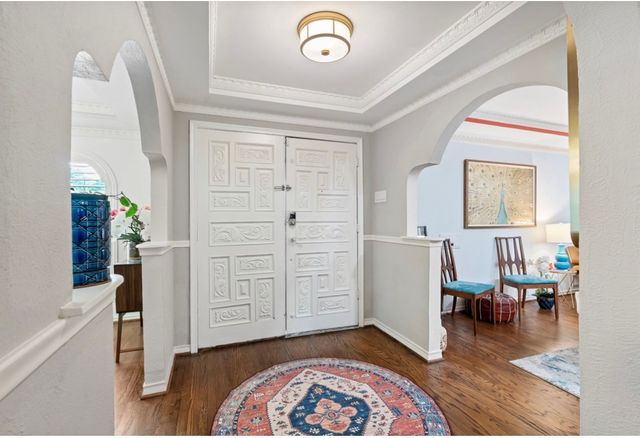 9683 Whitehurst Drive, Dallas, TX 75243