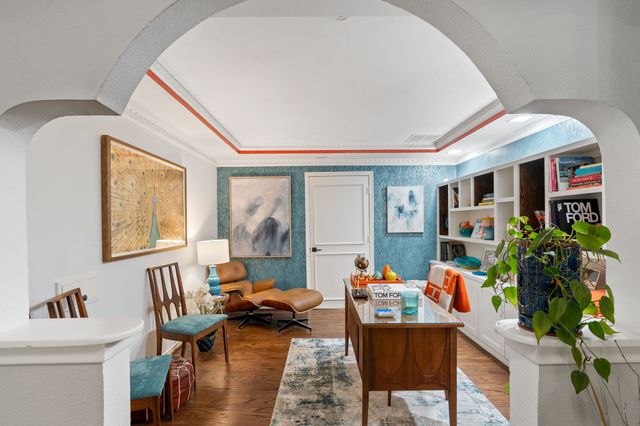 9683 Whitehurst Drive, Dallas, TX 75243