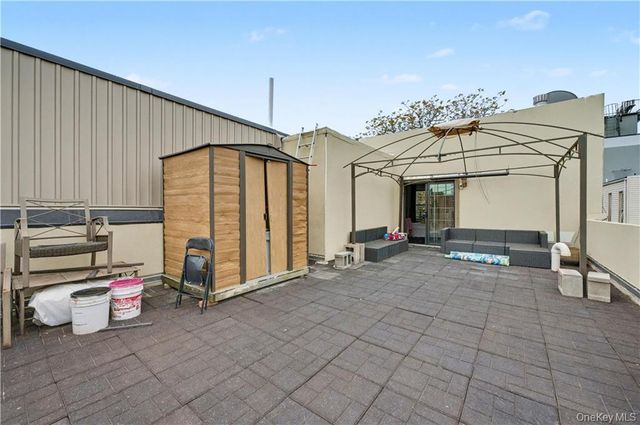 364 Evergreen Avenue, Brooklyn, NY 11221