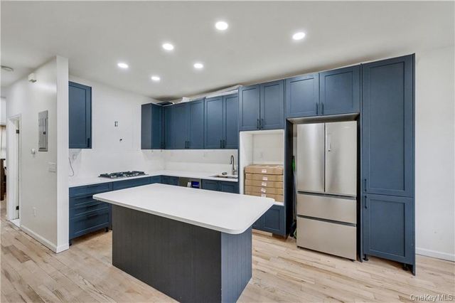 364 Evergreen Avenue, Brooklyn, NY 11221