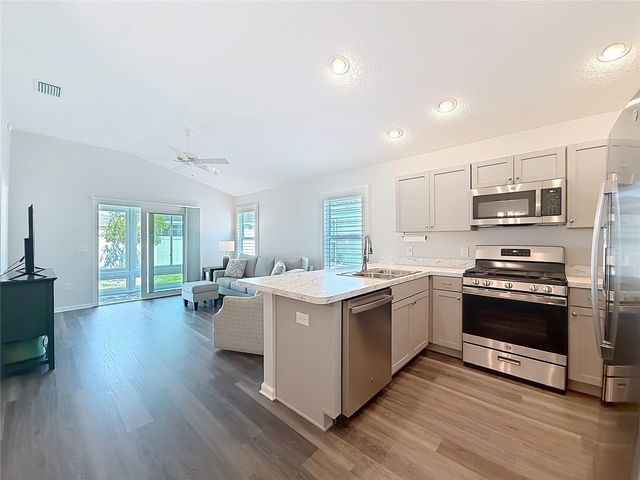 6966 LISA LANE, The Villages, FL 34762