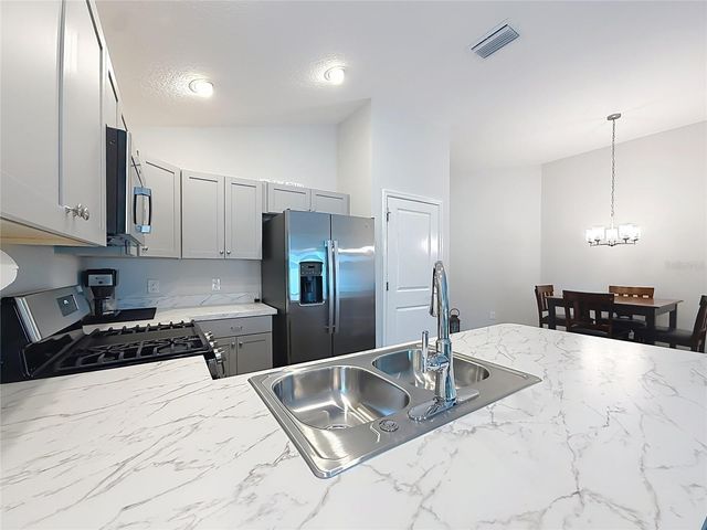 6966 LISA LANE, The Villages, FL 34762
